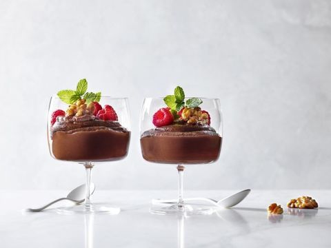 Walnuss Schokoladenmousse mit Avocado