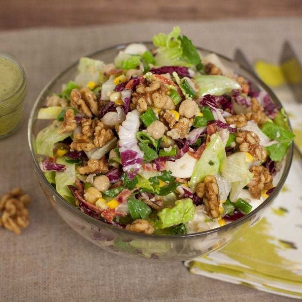 Discover recipes. Mediterranean salad. паста с фетаксой и помидорами черри. атмосфере chicken soup. вегетарианский салат вид сверху.